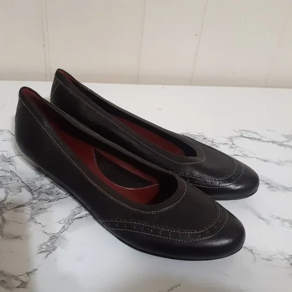 Eddie Bauer Brown Leather Slip-On Loafers s-l400.jpg main image 4